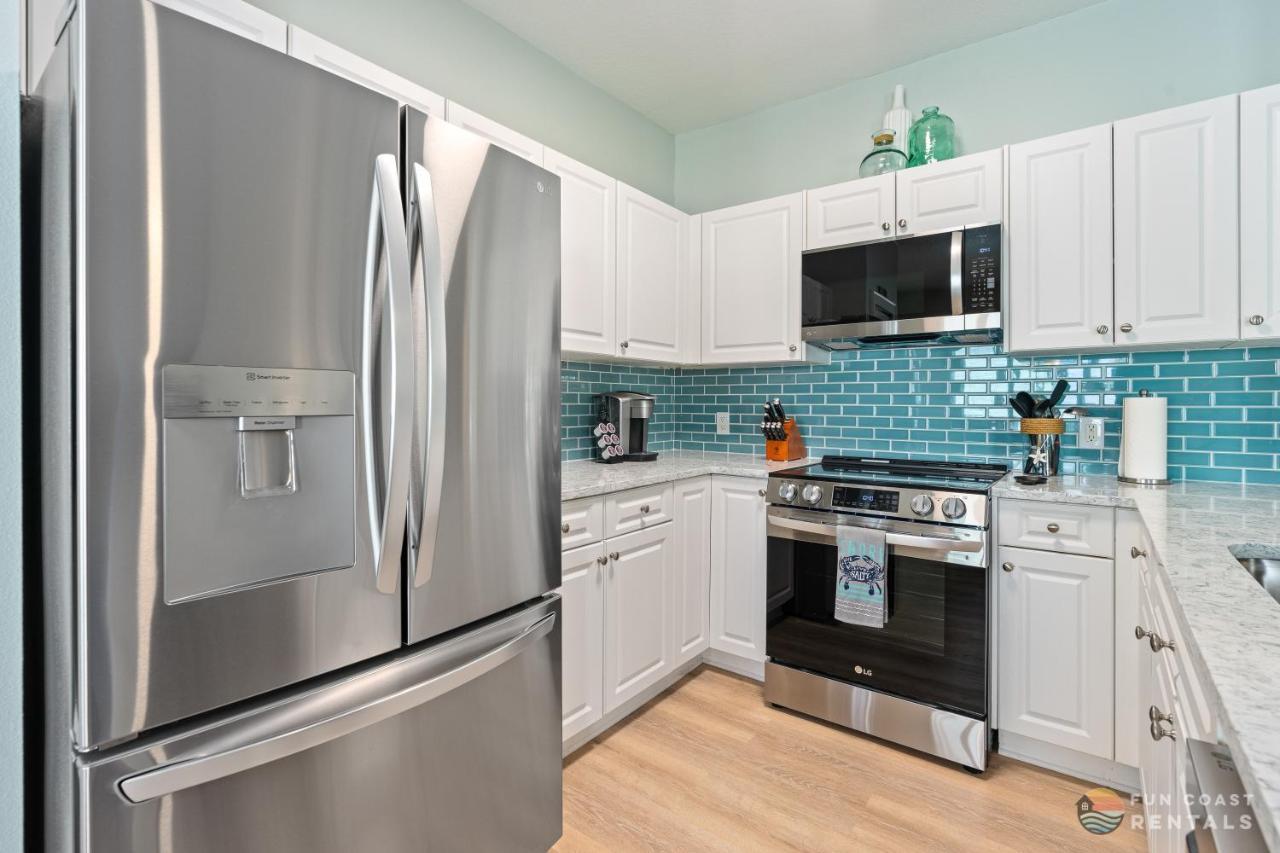 On Flagler Avenue! Dog Friendly With Balcony And Parking Walk To The Beach! New Smyrna Beach Eksteriør bilde